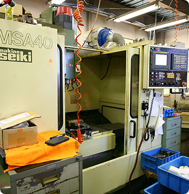 東京都東村山市にある超精密金属部品の加工屋 株式会社マルトミ精密の設備紹介