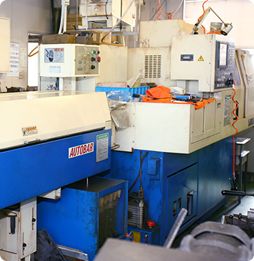 東京都東村山市にある超精密金属部品の加工屋 株式会社マルトミ精密の設備紹介